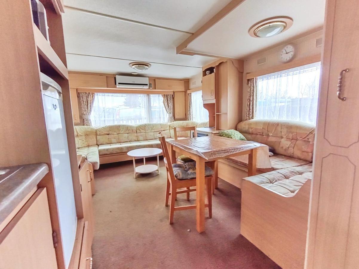 Mobilni Dum U Goldy Hotell Česká Skalice Exteriör bild